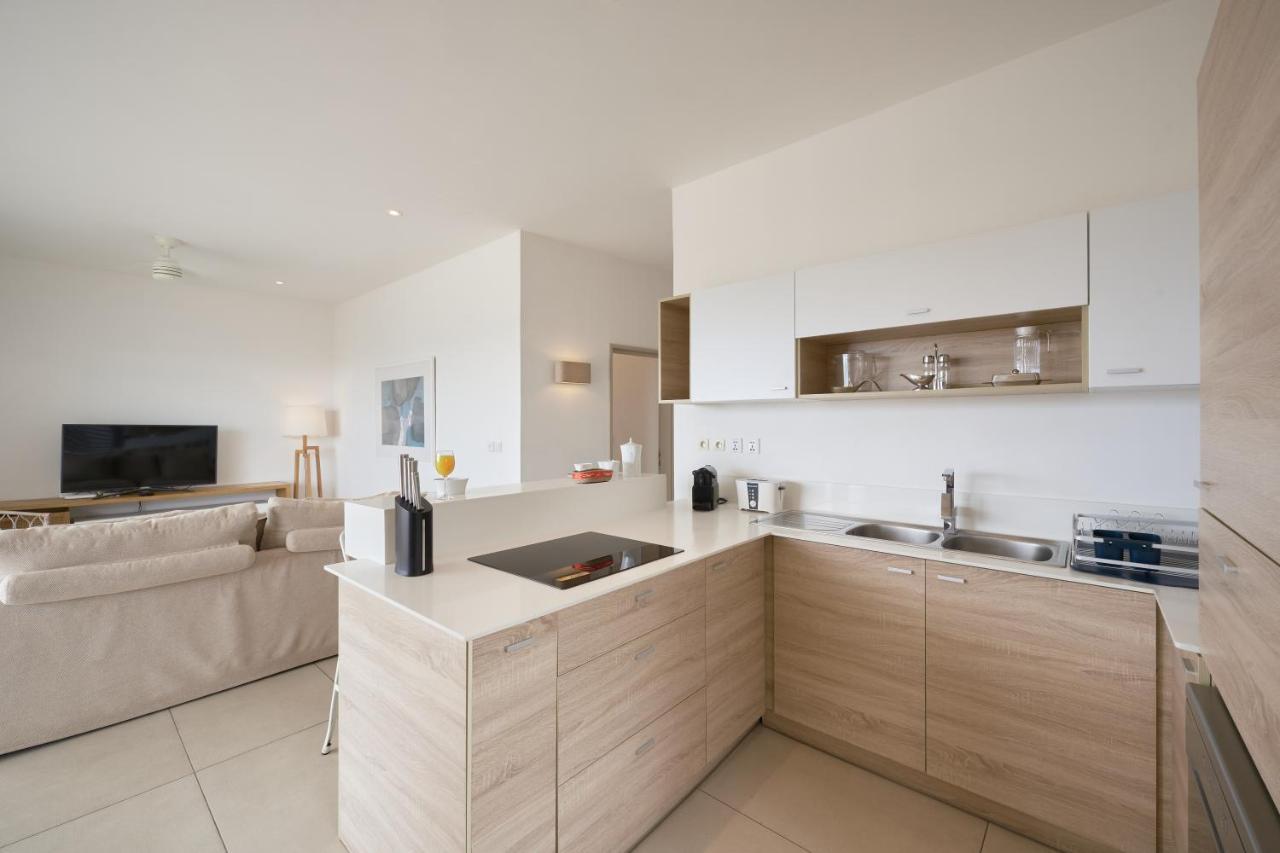 Les Estivales Beachfront Suites&Penthouses by LOV Trou-aux-Biches Extérieur photo