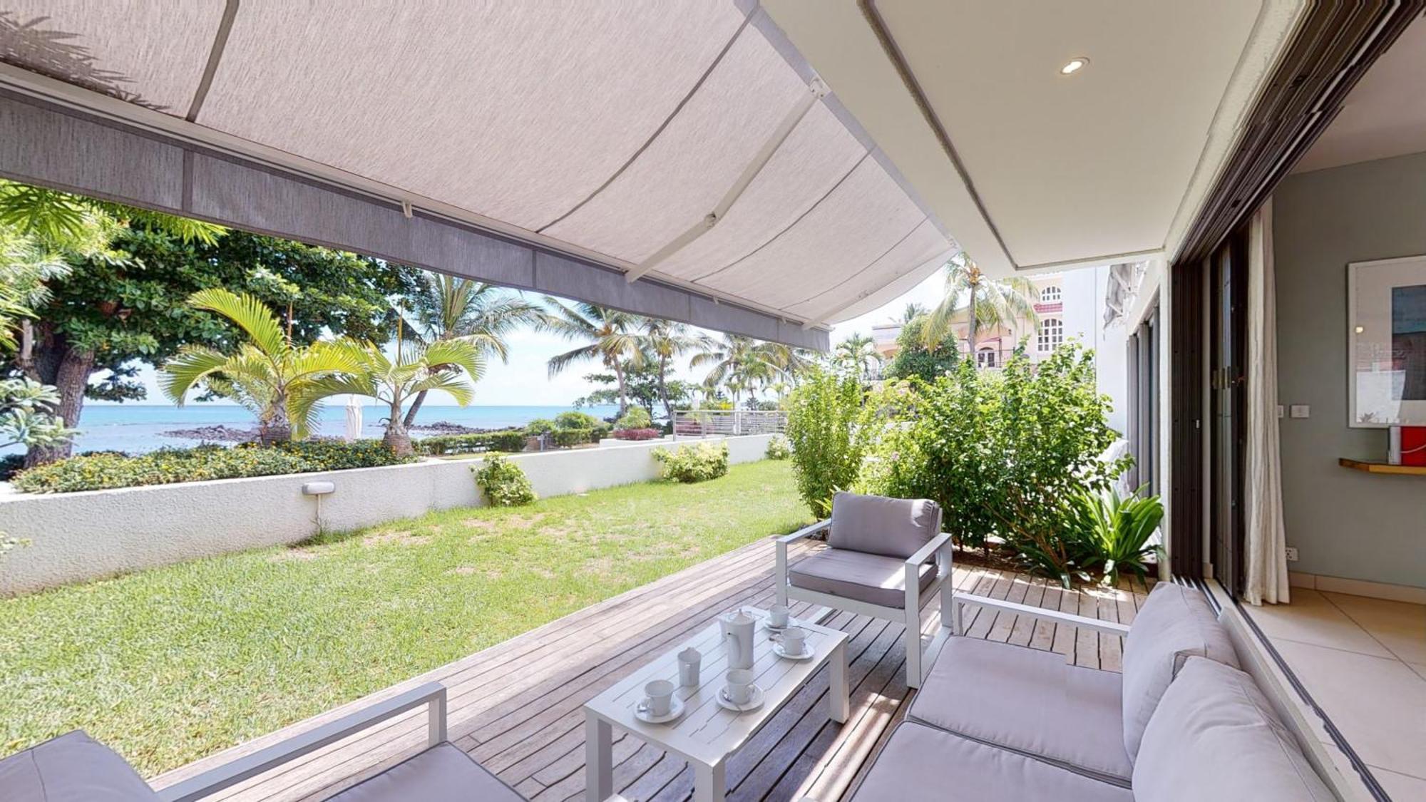 Les Estivales Beachfront Suites&Penthouses by LOV Trou-aux-Biches Extérieur photo